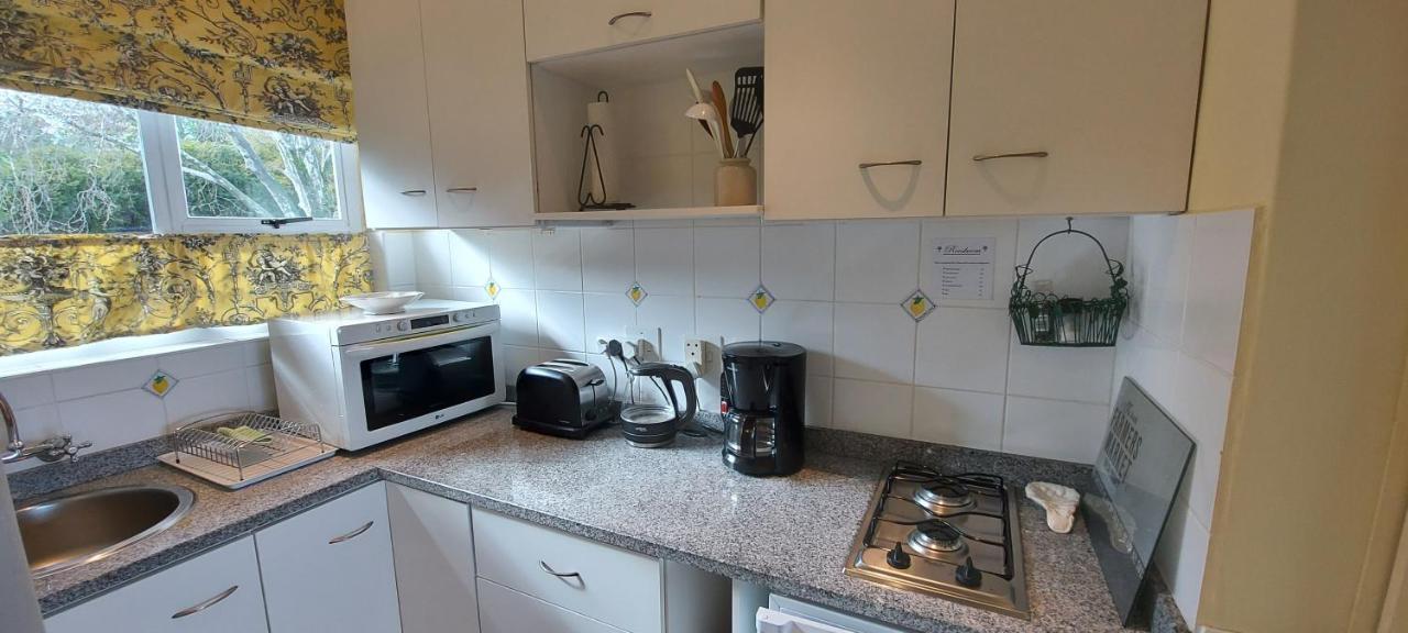 Roosboom Guest Apartments Somerset West Luaran gambar